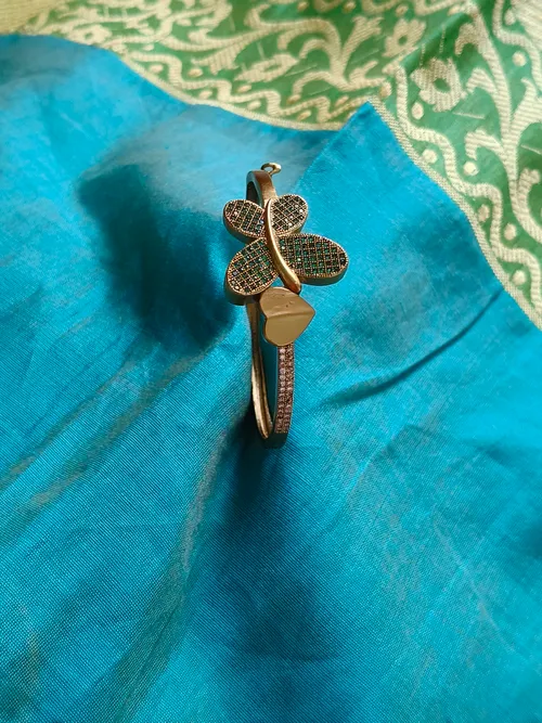  Butterfly Kadaa Bracelet-Lock type